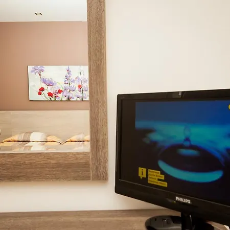 Crystallo Apart-hotel Pafos