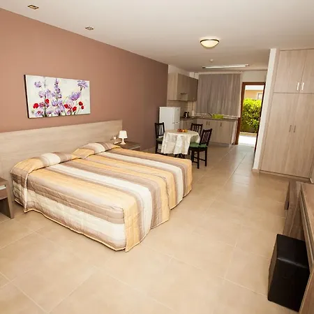 Apart-hotel Crystallo