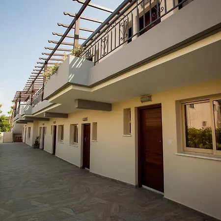 Crystallo Apart-hotel